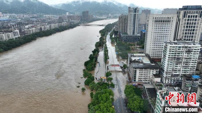 三明城区多处低洼地区因河水上涨被淹。　张凌欣 摄