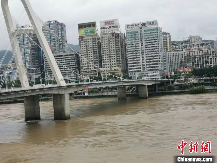 6月12日，南平延平区水位上涨。　张丽君 摄