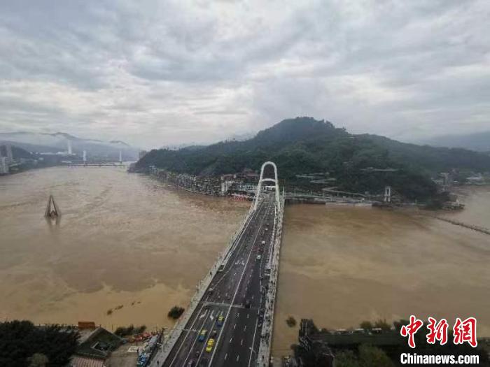 6月19日，延平区延福门超警戒水位。　张丽君 摄