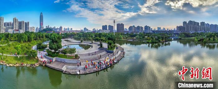 温州白鹿洲公园生态环境全景 温州生态环境局供图