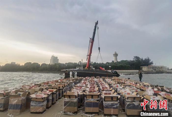 广东海警局查获3起涉嫌走私香烟案，抓获22名嫌疑人(广东海警局供图)