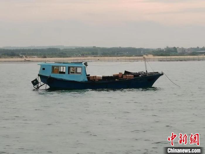 广东海警局查获3起涉嫌走私香烟案，抓获22名嫌疑人(广东海警局供图)