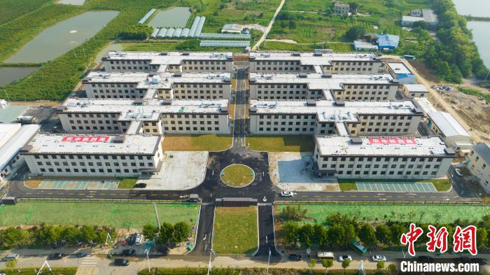 7月15日，肥东县健康驿站EPC应急工程建设完成，其中隔离房间最多可容纳1084人同时入住。　张大岗 摄