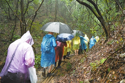 興國縣高興鎮老營盤村紅色戰鬥遺址成為紅色研學基地.