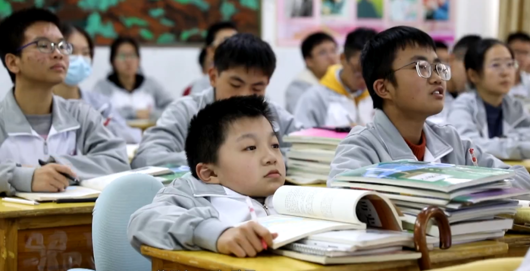 陈昭康自强不息好学生成全班团宠