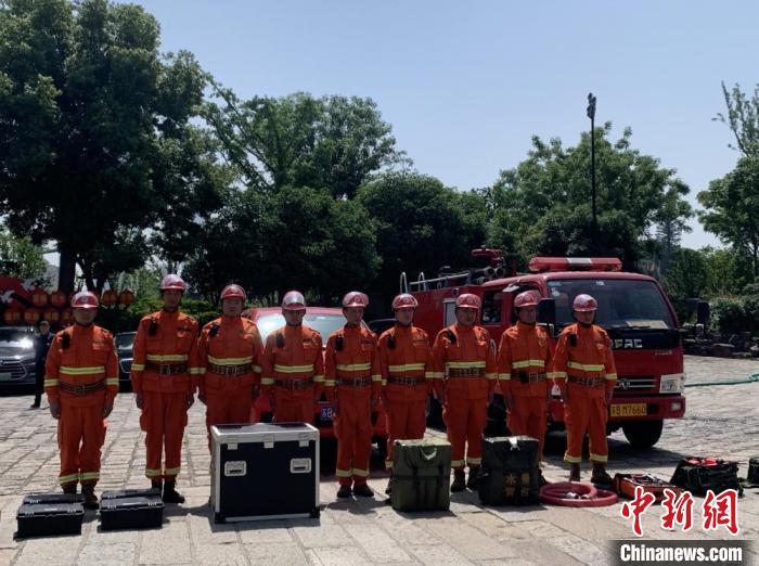 惠山古镇历史文化街区配备了专业消防人员。 孙权 摄 惠山古镇历史文化街区配备了专业消防人员。 孙权 摄