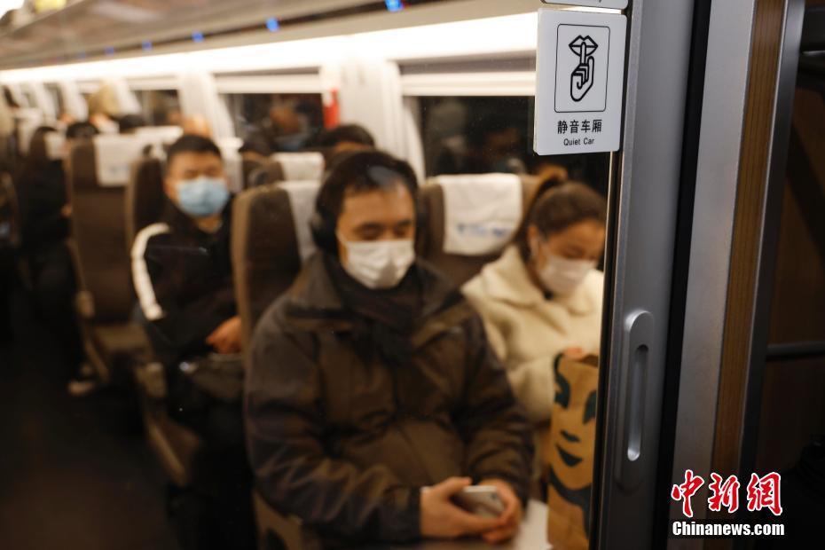 中新社记者 殷立勤 摄 中新社记者 殷立勤 摄