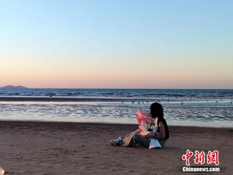 佳佳的“葬礼”现场。受访者供图 佳佳的“葬礼”现场。受访者供图