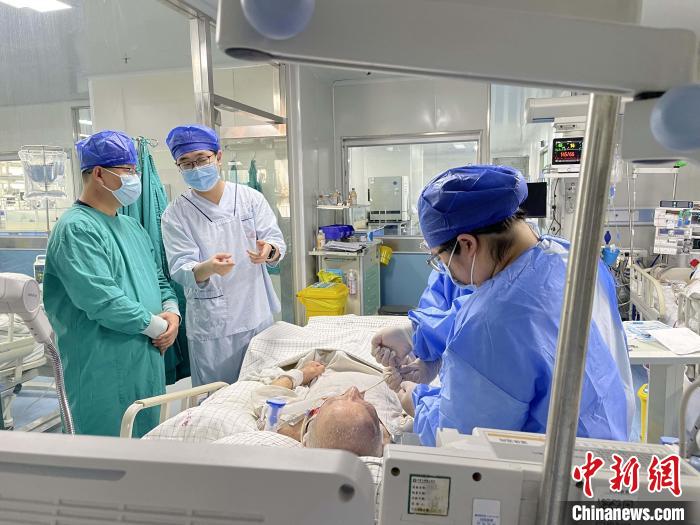 (资料图)塞丁格式鼻肠管更换用辅助套件已应用于临床 受访者供图 (资料图)塞丁格式鼻肠管更换用辅助套件已应用于临床 受访者供图