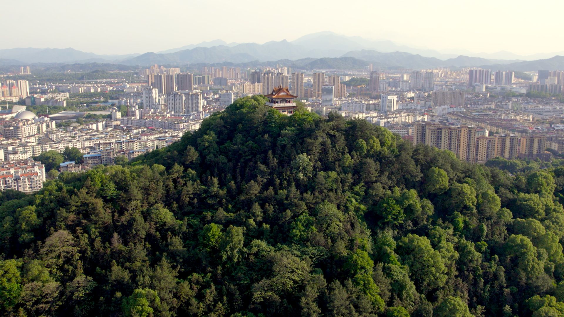 袁山