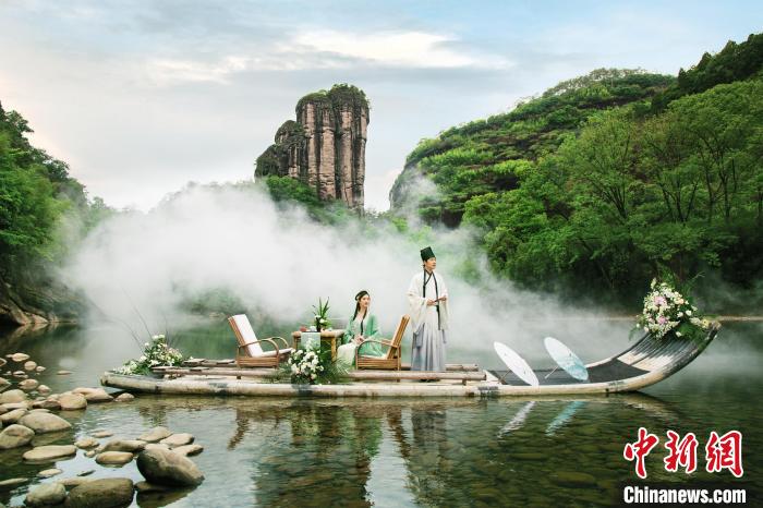 图为剧本杀游戏场景之一。 武夷山景区 供图 图为剧本杀游戏场景之一。 武夷山景区 供图