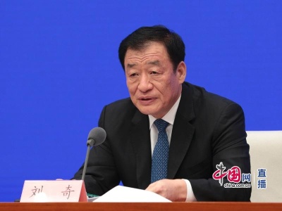 坚定不移推进江西高质量跨越式发展
