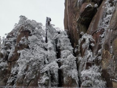 三清山迎首场冬雪