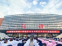  “只有跟同事们战斗在一起，我才能坦然”