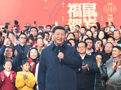 习近平春节前夕赴云南看望慰问各族干部群众 向全国各族人民致以美好的新春祝福 祝各族人民生活越来越好祝祖国欣欣向荣