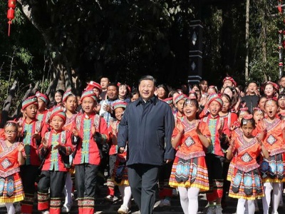习近平春节前夕赴云南看望慰问各族干部群众 向全国各族人民致以美好的新春祝福 祝各族人民生活越来越好祝祖国欣欣向荣