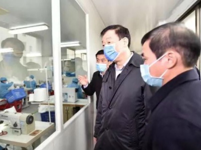 刘奇在检查紧缺疫情防控医用物资生产时强调 与时间赛跑 与疫情赛跑 千方百计提升医用物资产量确保质量