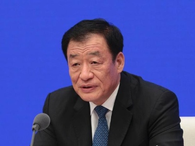 刘奇在主持省委常委会会议时强调 深入学习贯彻习近平总书记重要讲话精神  坚决打赢疫情防控人民战争总体战阻击战