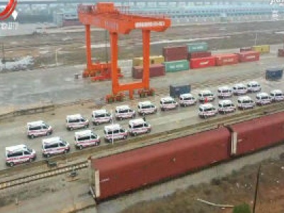 【来自湖北随州的报道】江西捐赠的4台负压救护车运抵湖北随州市