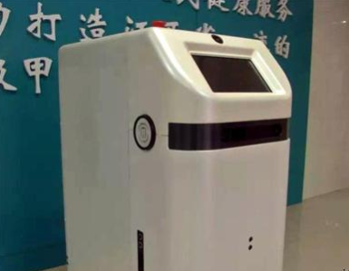 鹰潭：智能配送机器人上岗 降低医护人员感染风险