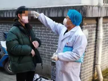 湖北籍游客“滞留”在吉安 20多天后健康返回武汉