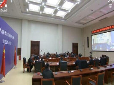 “你们是巾帼英雄，祝你们节日快乐” 刘奇向女医务工作者致以节日的祝福