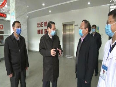 易炼红在调研“赣服通”等公共服务平台时强调 精简审批优化服务提升效率  精准有力推进企业复工复产