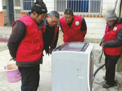 “防疫扶贫专岗”防返贫