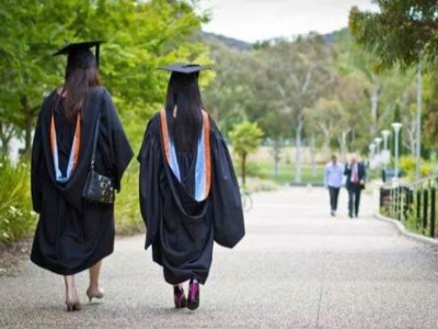 热点问答：中国留学生要不要在美国过暑假？