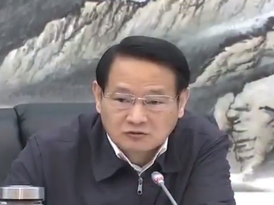 易炼红主持召开省政府党组会议 坚决抓好中央脱贫攻坚专项巡视“回头看”和成效考核反馈问题整改