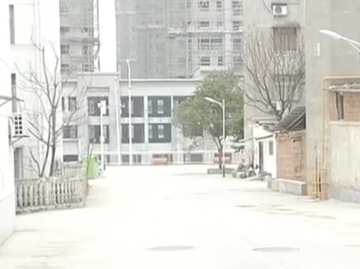 美丽江西在行动20200425 鹰潭市贵溪市四冶小区：清垃圾铺管道 居民扭秧歌庆新颜