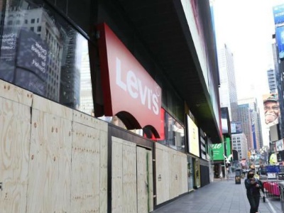 全球死亡病例超15万 印度最大贫民窟或成“定时炸弹”