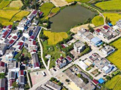 江西省赣州市市长曾文明代表：把脱贫质量摆在首位