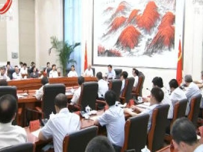 刘奇主持省委理论学习中心组集体学习时强调 深入学习贯彻习近平总书记关于对外开放的重要论述 努力打造新时代内陆地区全面深化改革开放的新高地