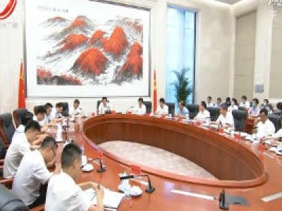 刘奇在给省委办公厅机关党员干部上党课时强调 做坚定信仰者坚决拥护者忠实践行者接续奋斗者 为实现中华民族伟大复兴中国梦添砖加瓦贡献力量
