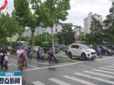 上饶：上完牌就改装 电动车店主被罚