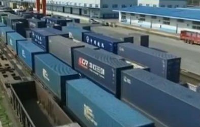 【在习近平新时代中国特色社会主义思想指引下——育新机 开新局】为全球产业链供应链稳定注入正能量