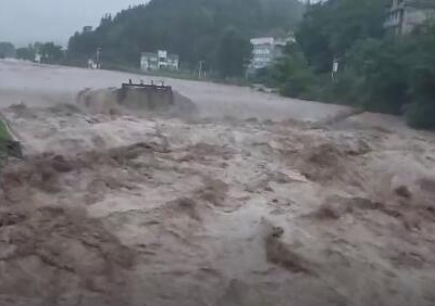 江西发布地质灾害红色预警  昌江第4号洪水形成