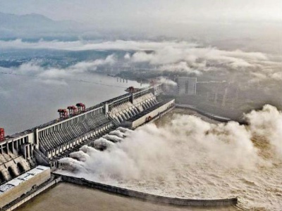 长江3号洪水正形成 荆江大堤将长时间高水位挡水