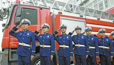 营救疏散群众1.3万余人 江西省九江市消防救援支队让“火焰蓝”成为抗洪抢险一线靓丽风景线