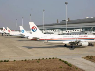 昌北机场进入“暑运高峰” 航班量恢复至去年同期八成