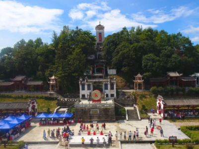 【德安头条】央视《走村直播看脱贫》走进德安义门陈，充分展示德安脱贫攻坚取得的成果！