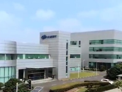 【做好“六稳”工作 落实“六保”任务】盯着看 围着转 扭住干：江西招商引资项目建设稳步推进