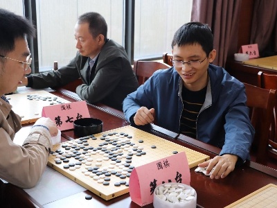 以棋会友 “棋”开得胜