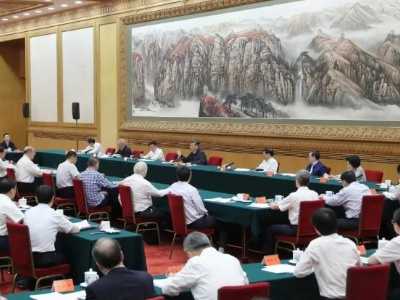 微镜头：习近平与科学家的三段对话