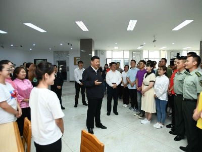 志不求易、事不避难，习近平这样鼓励青少年