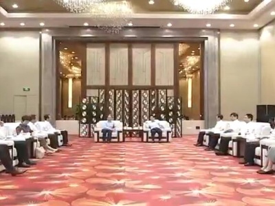 易炼红会见宋敬武和跨国公司中国区首席执行官代表团