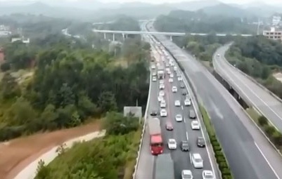 大广高速江西赣州段提前迎来返程高峰