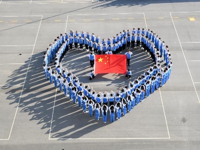 进贤县第一初级中学举行“传承红色基因，续写时代华章”主题教育系列活动