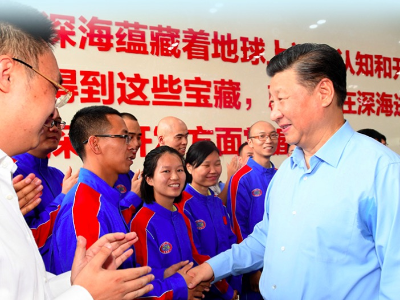 联播＋丨勇攀深海科技高峰 感悟习近平的“蓝色信念”
